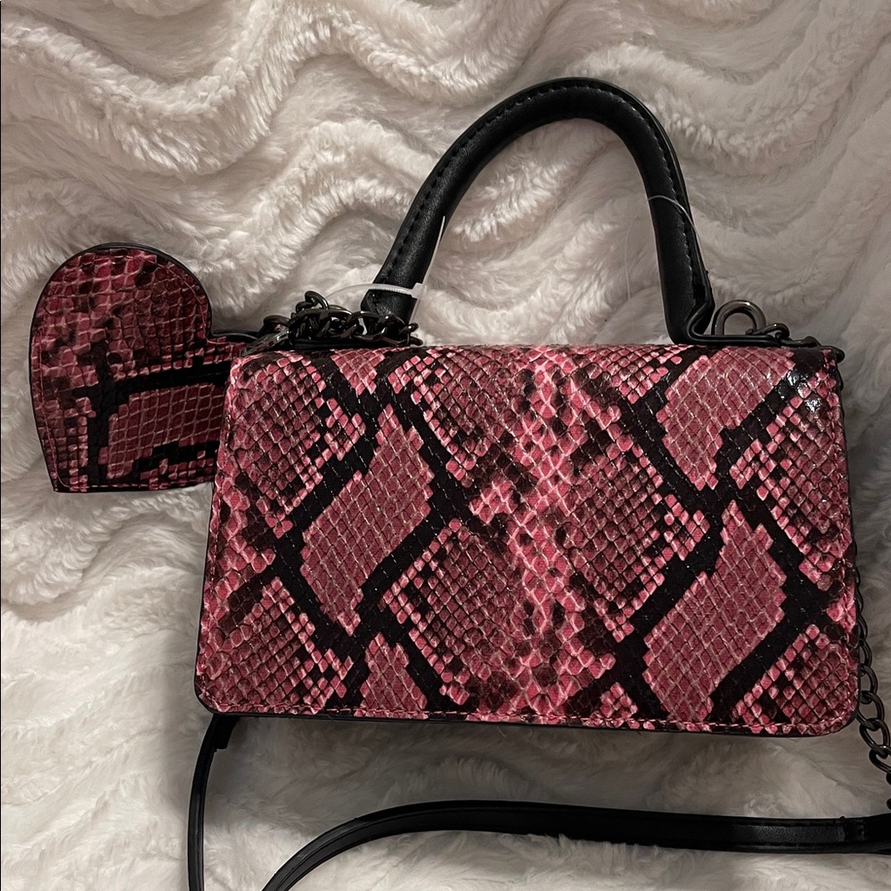 NWT Betsey Johnson Pink Snake Print Crossbody Bag - Picture 2 of 16
